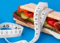 La guida completa alla dieta bassa in carboidrati come perdere peso e migliorare la salute