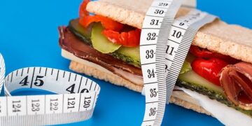 La guida completa alla dieta bassa in carboidrati come perdere peso e migliorare la salute