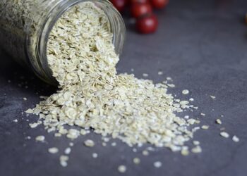 Ricetta Colazione Porridge proteico al cocco e semi di chia