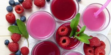 Smoothie ai frutti di bosco con salvia una ricetta nutriente e deliziosa